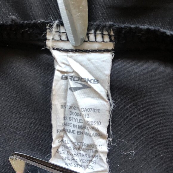 Brooks Black Size Small Full Zip Windbreaker Jacket Shelter Technology Active - Picture 12 of 12